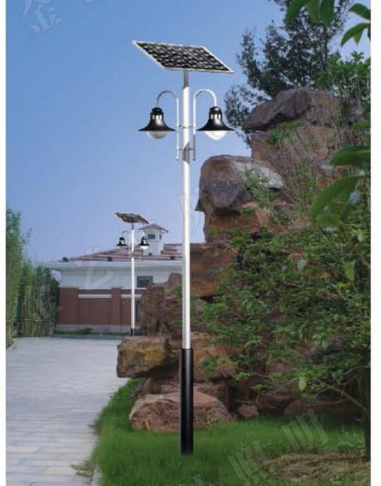 新疆太阳能路灯多少钱